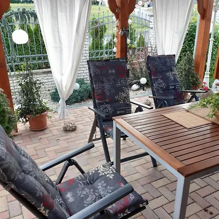 Farao Vendeghaz Gæstehus 3*